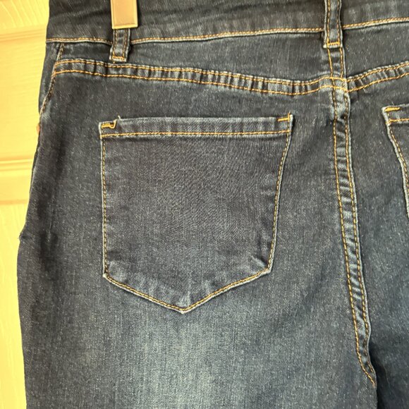 Tahari Slim Fit Straight Blue Jeans - Picture 3 of 5